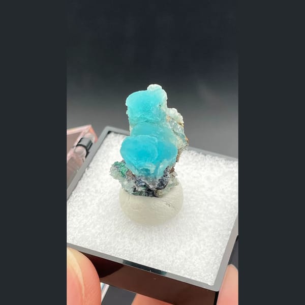 Bright glacier-blue hemimorphite from Guangdong — detail view