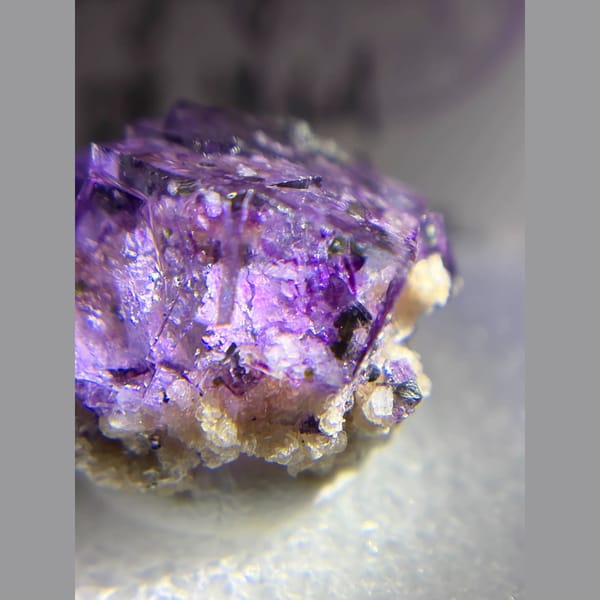 Purple-framed fluorite with calcite from Yaogangxian — alternate view
