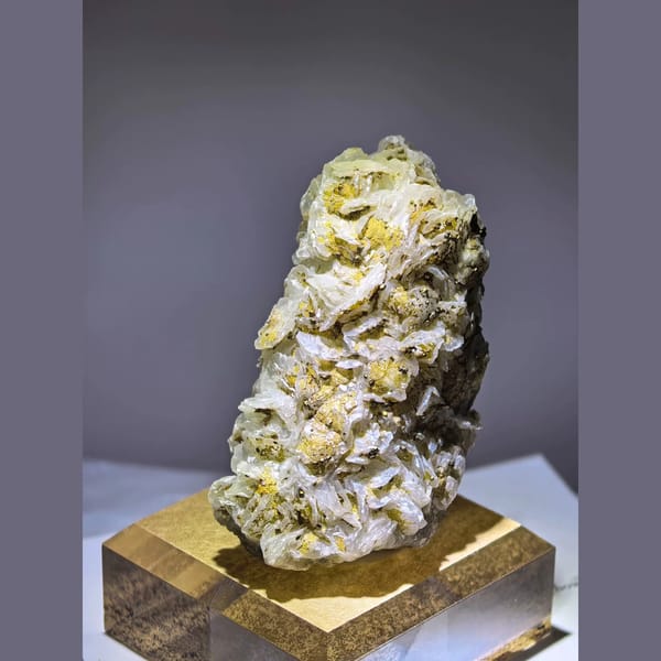 Petal calcite with pyrite on quartz from Inner Mongolia — alternate view