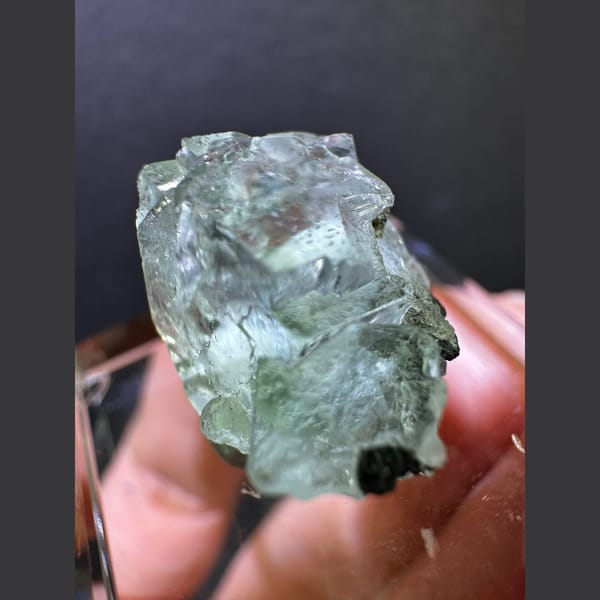 Mint-green fluorite from Xianghualing, Hunan — complete view