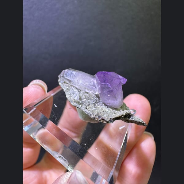 Clear Vera Cruz amethyst points on matrix from Mexico — detail view