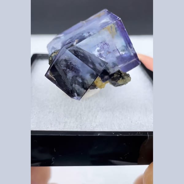Glassy Fluorite with Arsenopyrite Yaogangxian 2.0 cm — detail view