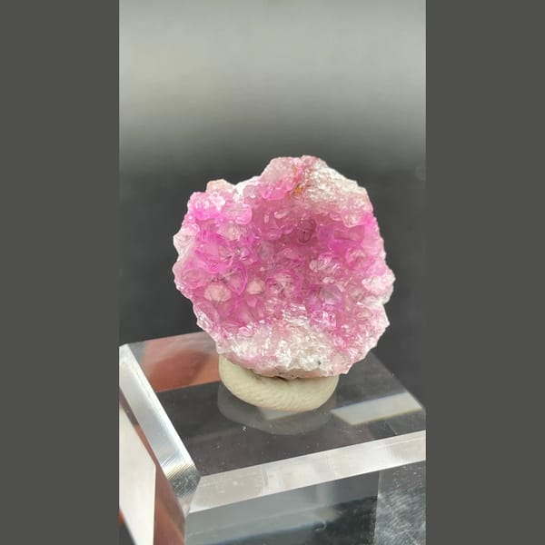 Pink Cobaltoan Calcite Democratic Republic of the Congo 2.5 cm — detail view