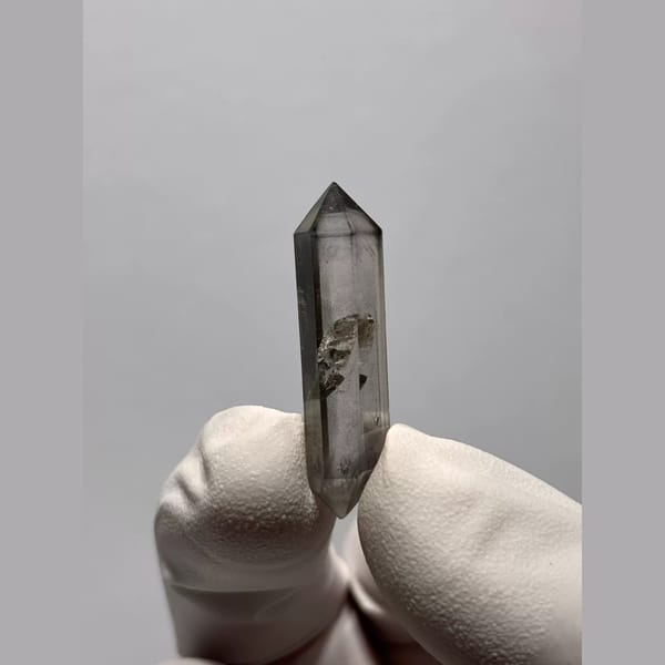 Dt quartz Yunnan 3.3 cm — alternate view