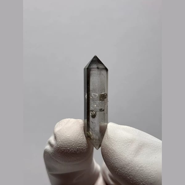 Dt quartz Yunnan 3.3 cm — alternate view