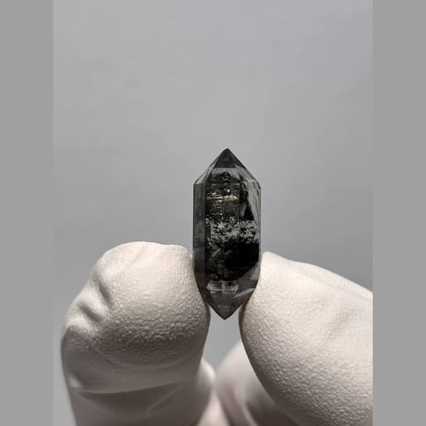Dt quartz Yunnan 2.2 cm — detail view