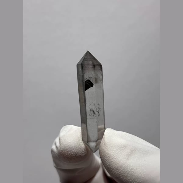 Dt quartz Yunnan 4.3 cm — complete view