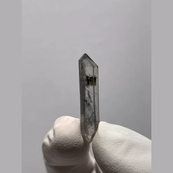 Dt quartz Yunnan 3.3 cm — alternate view