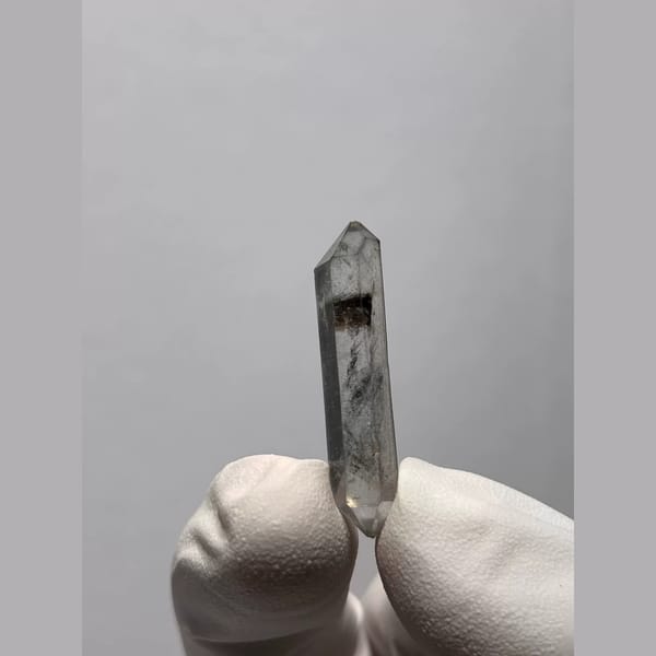 Dt quartz Yunnan 3.3 cm — detail view