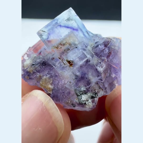 Snowflake Fluorite Yaogangxian 2.2 cm — alternate view