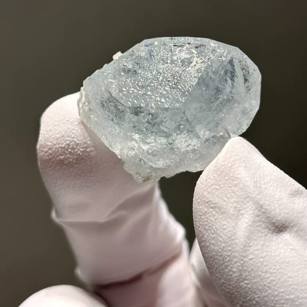 Aquamarine Floater Xuebaoding 3.0 cm — alternate view