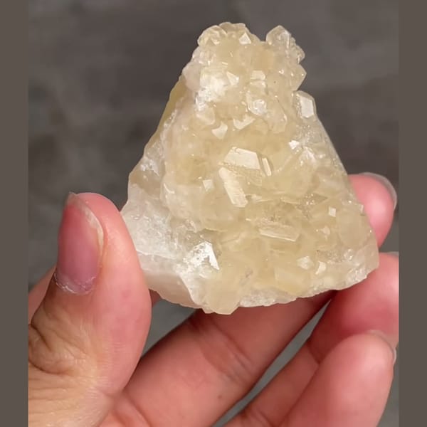 Pale green datolite with apophyllite from Daye — detail view