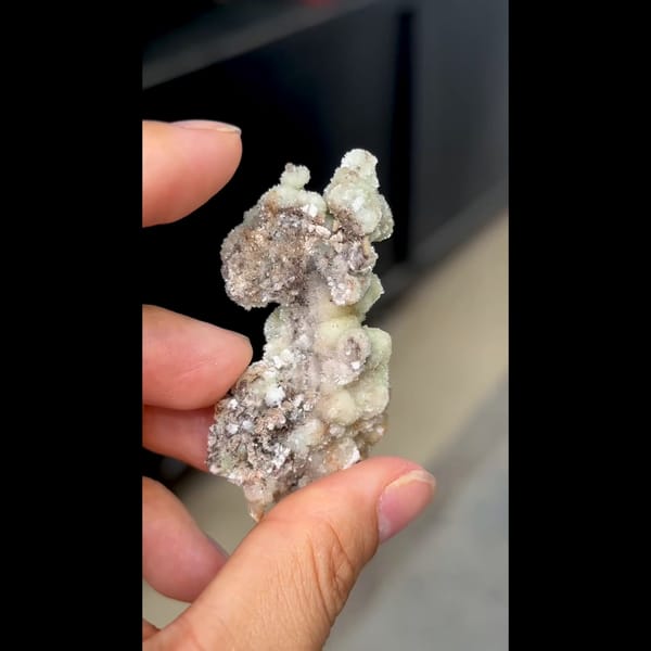 Green ball-habit fluorite from Qinglong — alternate view