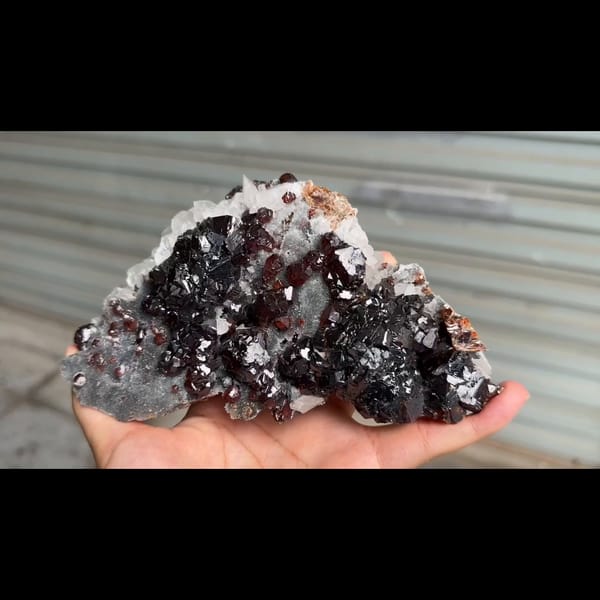 Wine-red gemmy sphalerite with calcite from Shuikoushan — complete view