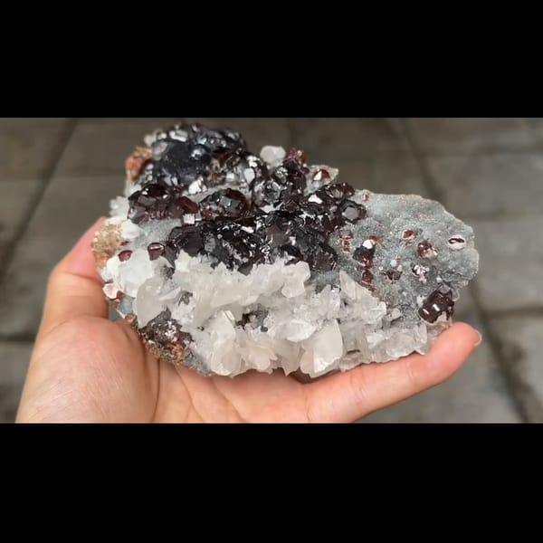 Wine-red gemmy sphalerite with calcite from Shuikoushan — detail view