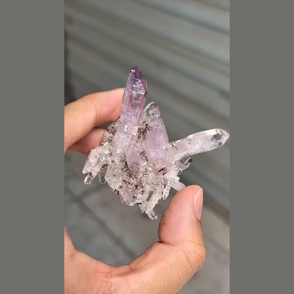 Pale violet Vera Cruz amethyst points in a butterfly shape — complete view