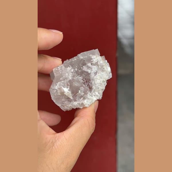 Colourless stepped fluorite from Xuebaoding, Sichuan — complete view