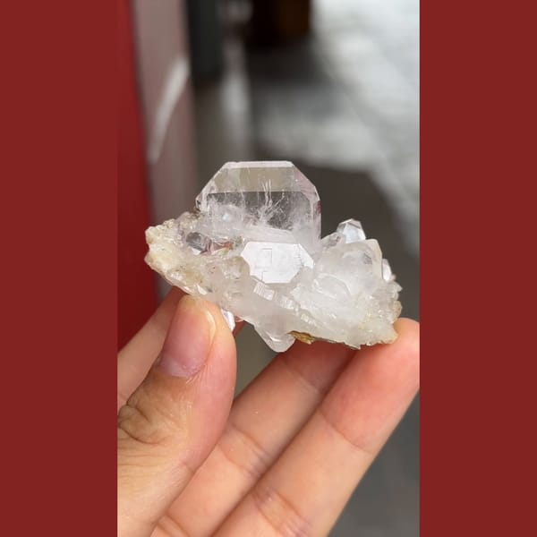 Glassy irregular quartz cluster from Pakistan — detail view