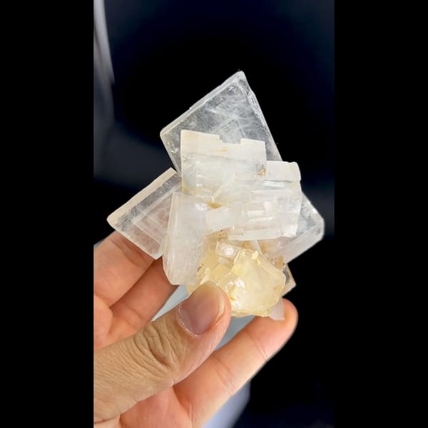 Clear to white tabular barite crystal cluster from Jinkouhe, Sichuan — detail view