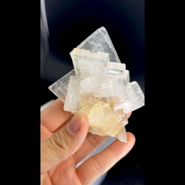 Clear to white tabular barite crystal cluster from Jinkouhe, Sichuan — detail view