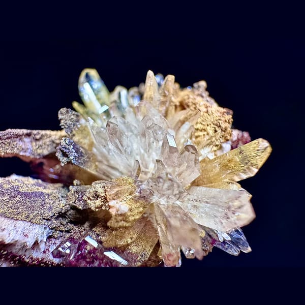 Radiating creedite flower on matrix from Guizhou — alternate view