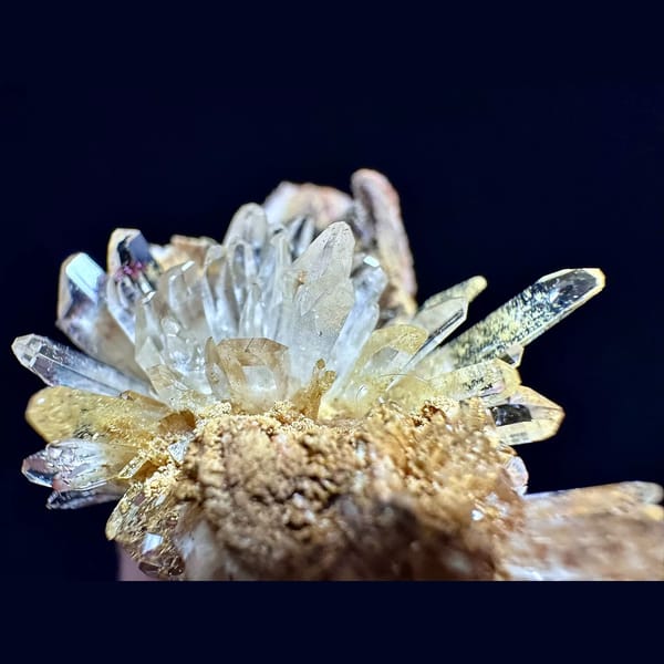 Radiating creedite flower on matrix from Guizhou — alternate view