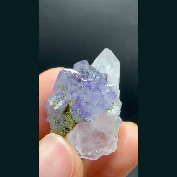 Quartz with Purple Fluorite and Chlorite Yaogangxian 2.7 cm — detail view