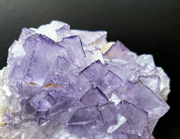Purple-Rim Geometric Fluorite Plate — Fujian