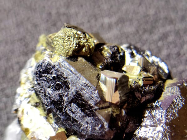 Sphalerite and Chalcopyrite Crystal Cluster — Jiangxi — individual mineral specimen view 2