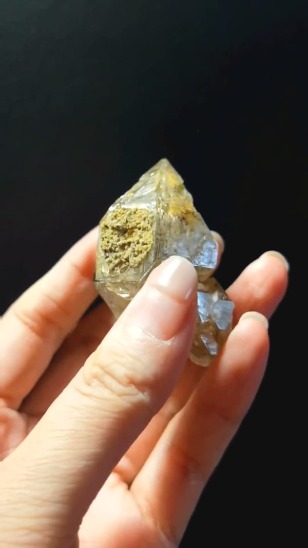 Complete side view of the exact Golden Multi-Growth Skeletal Quartz from Pakistan