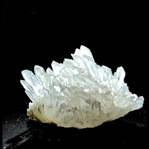 Grey icy quartz cluster from Jinkouhe, Sichuan — complete view