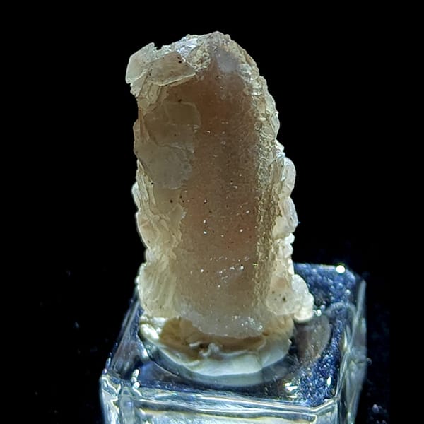 Sparkly quartz with pink calcite and pyrite from Inner Mongolia — detail view