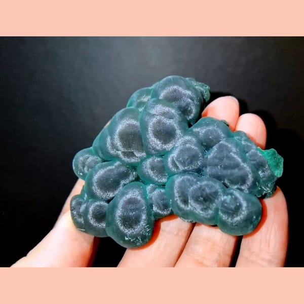 Cats-eye botryoidal malachite from the Congo — alternate view
