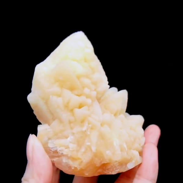 Pale yellow calcite from Yunnan — detail view