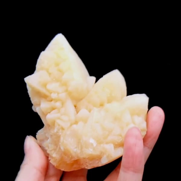 Pale yellow calcite from Yunnan — detail view