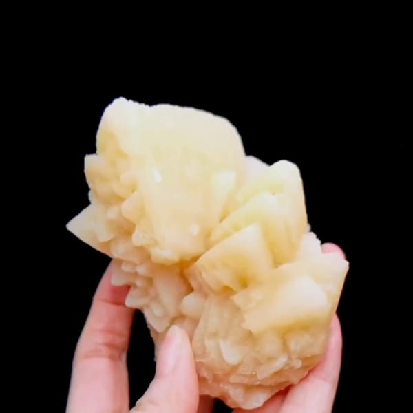 Pale yellow calcite from Yunnan — detail view