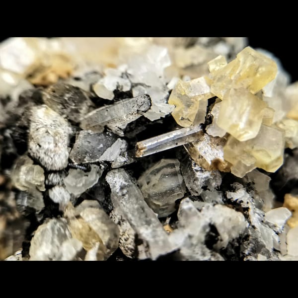 Quartz, golden calcite and chalcopyrite floater from Inner Mongolia — detail view