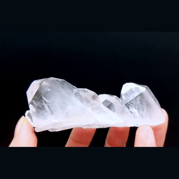 Heavy suture quartz from Pakistan — complete view