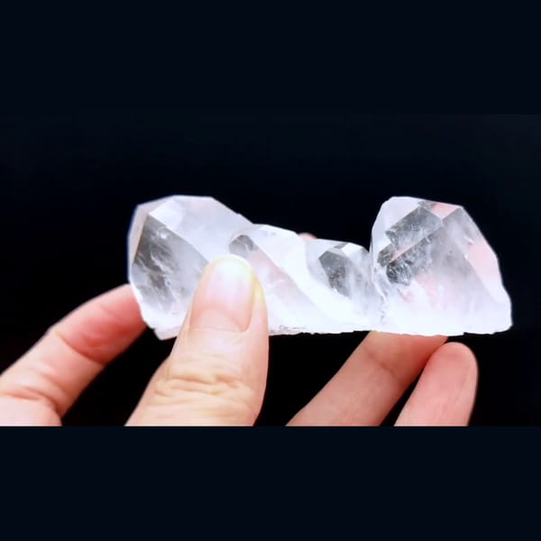 Heavy suture quartz from Pakistan — detail view