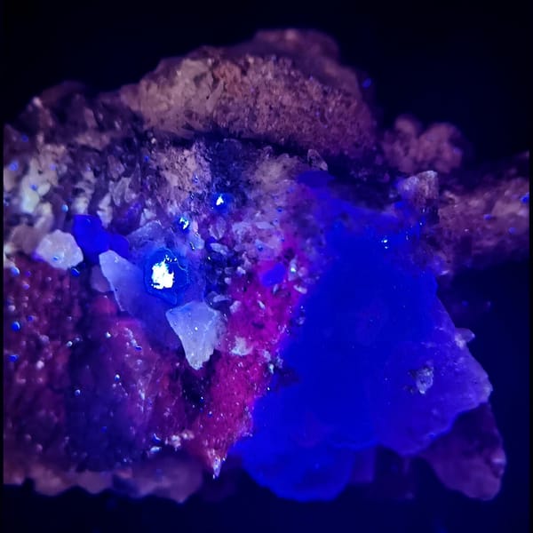 Fujian secondary quartz with fluorite freestanding — complete view