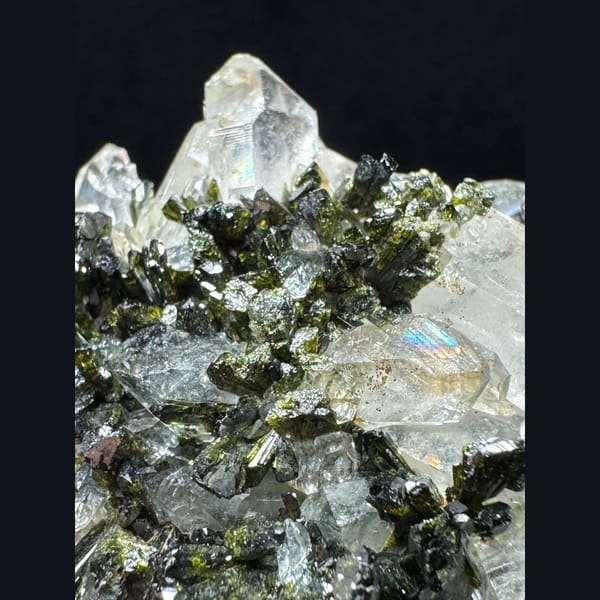Ball-shaped quartz cluster with green epidote from Turkey — complete view