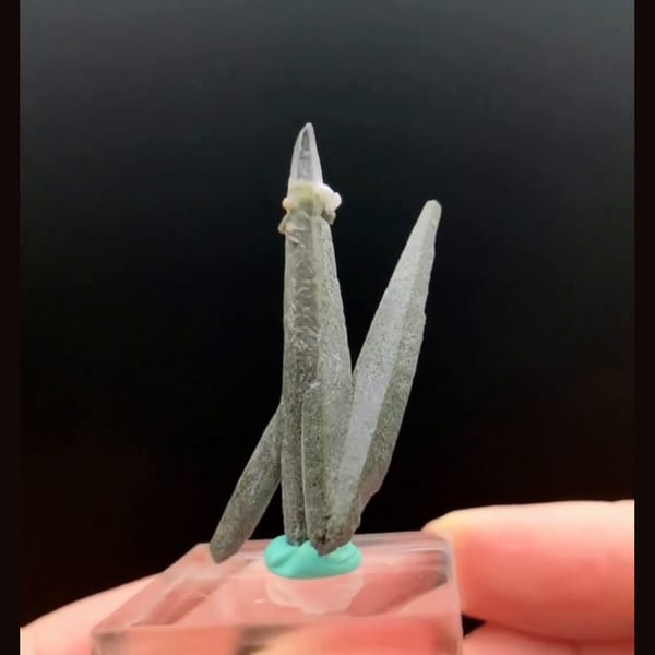 Green phantom quartz cluster from Nepal — detail view