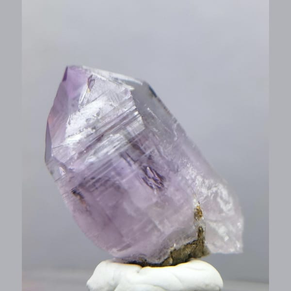 Small light lilac amethyst crystal from Veracruz Mexico — alternate view