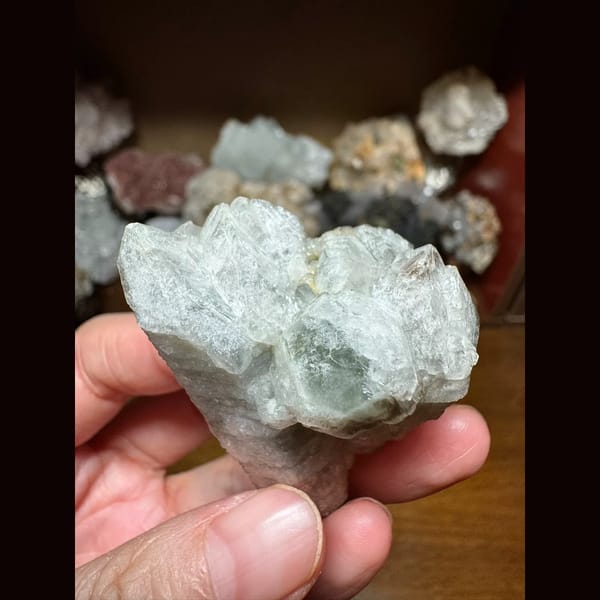 Double-terminated quartz cluster floater from Inner Mongolia — detail view