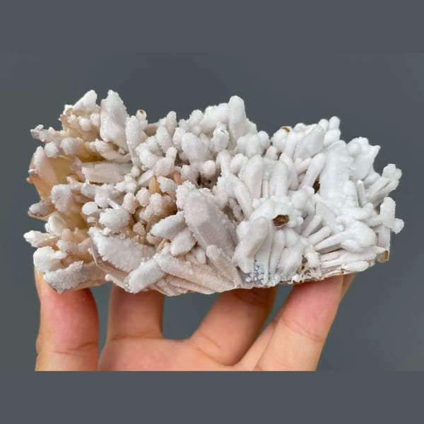 Frosted pale citrine point plate with dolomite from Jinkouhe, Sichuan — complete view