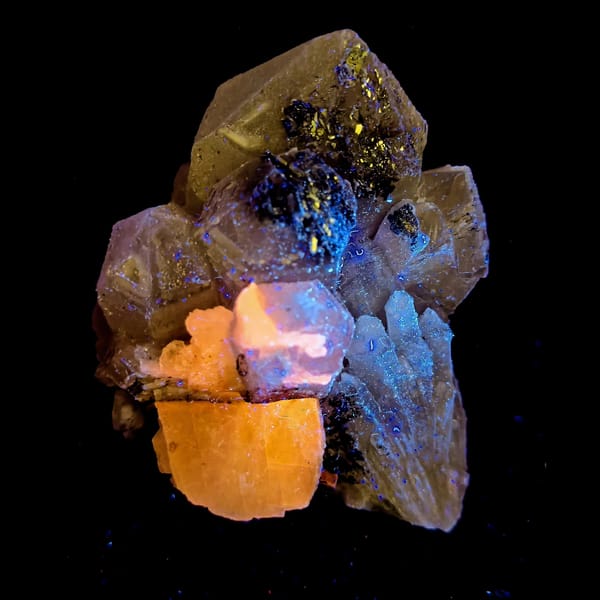 Interference quartz with associates from Inner Mongolia — complete view