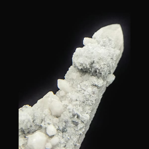 Candle quartz with octahedral fluorite from Inner Mongolia — complete view