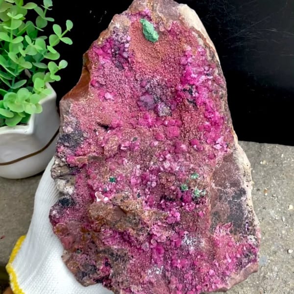 Large magenta cobaltoan calcite with malachite — complete view