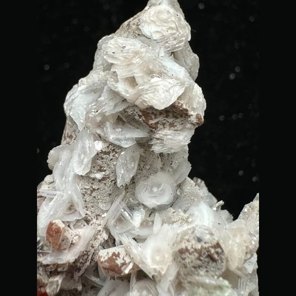 Red quartz with petal calcite from Inner Mongolia — complete view