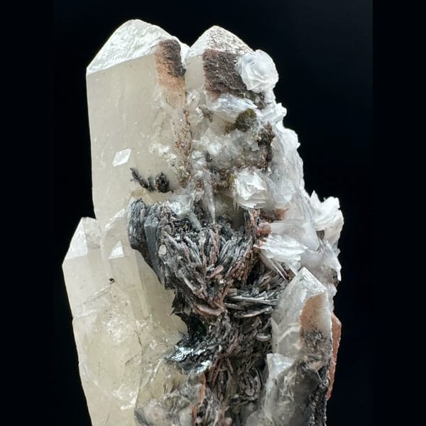 Red quartz with petal calcite and specular hematite from Inner Mongolia — detail view